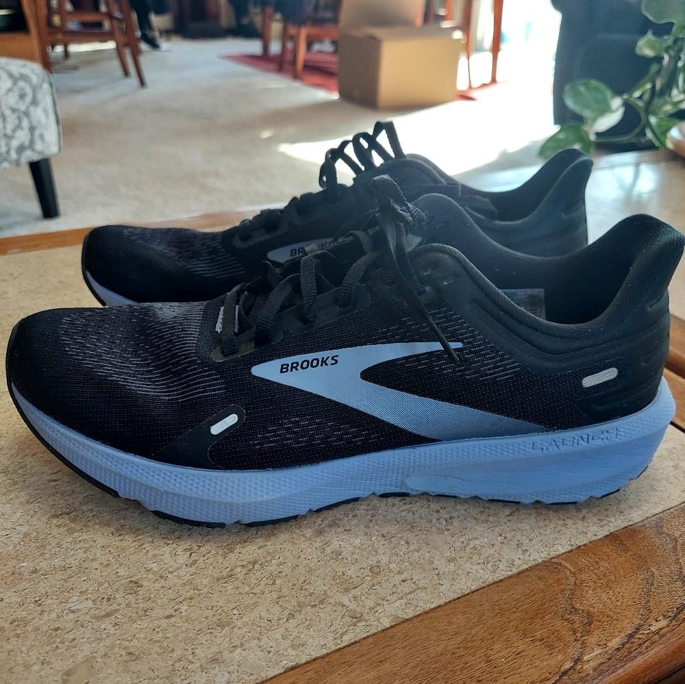 Brooks Women's Black Running Shoes